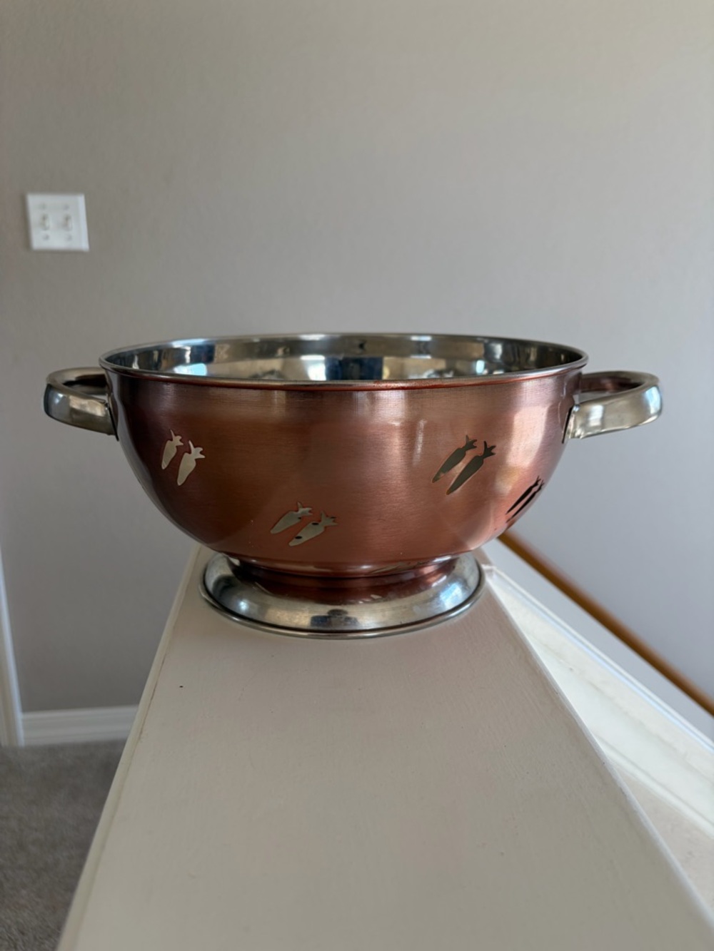 Carrot shape colander